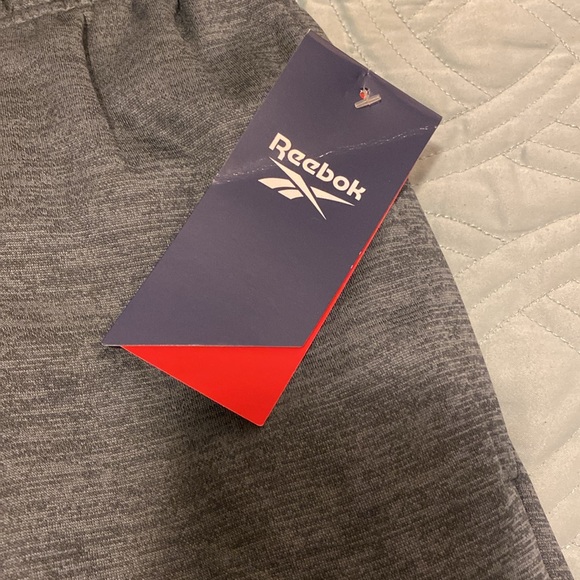 Size L Reebok pants - Picture 2 of 6
